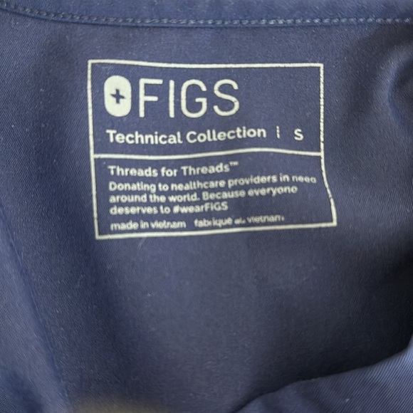 Figs Short Sleeve Scrub Top - Picture 5 of 6